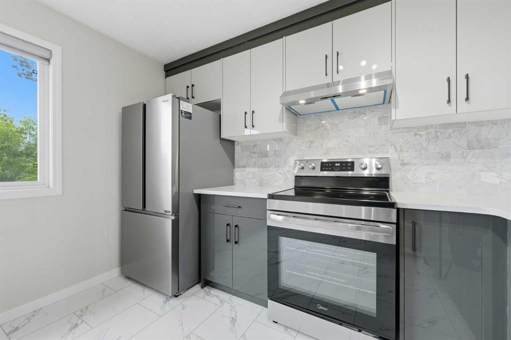 36 Falconer Terrace NE photo 3