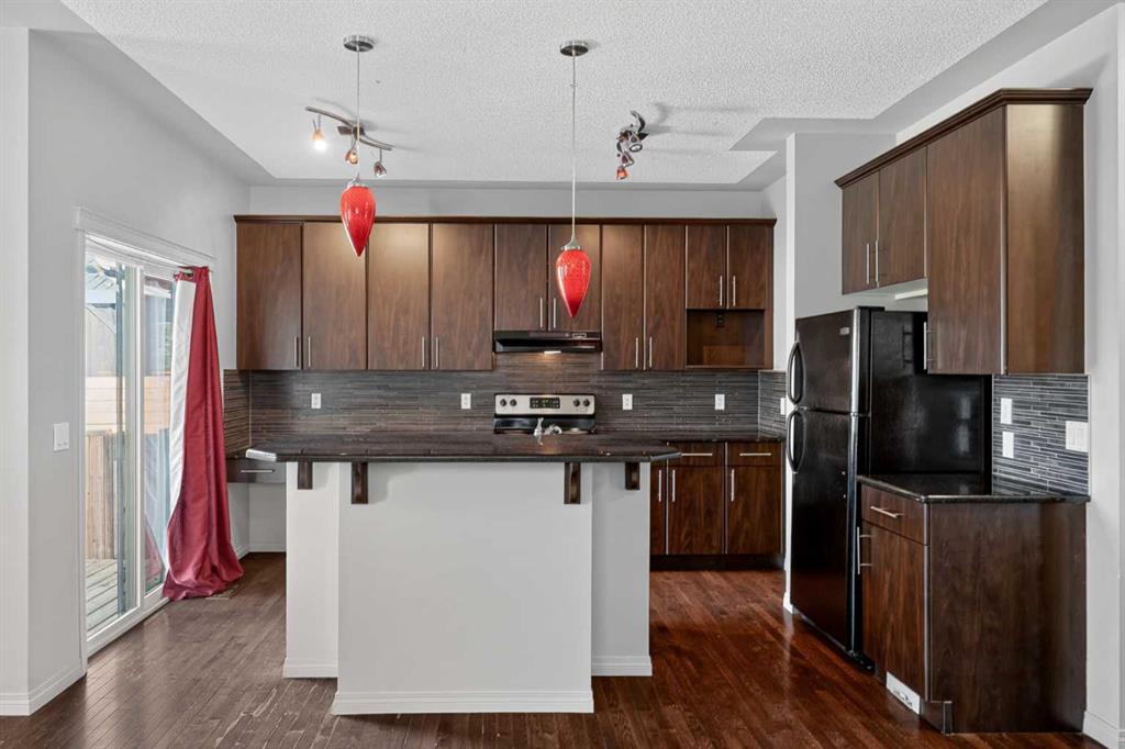 243 Silverado Plains Close SW photo 5
