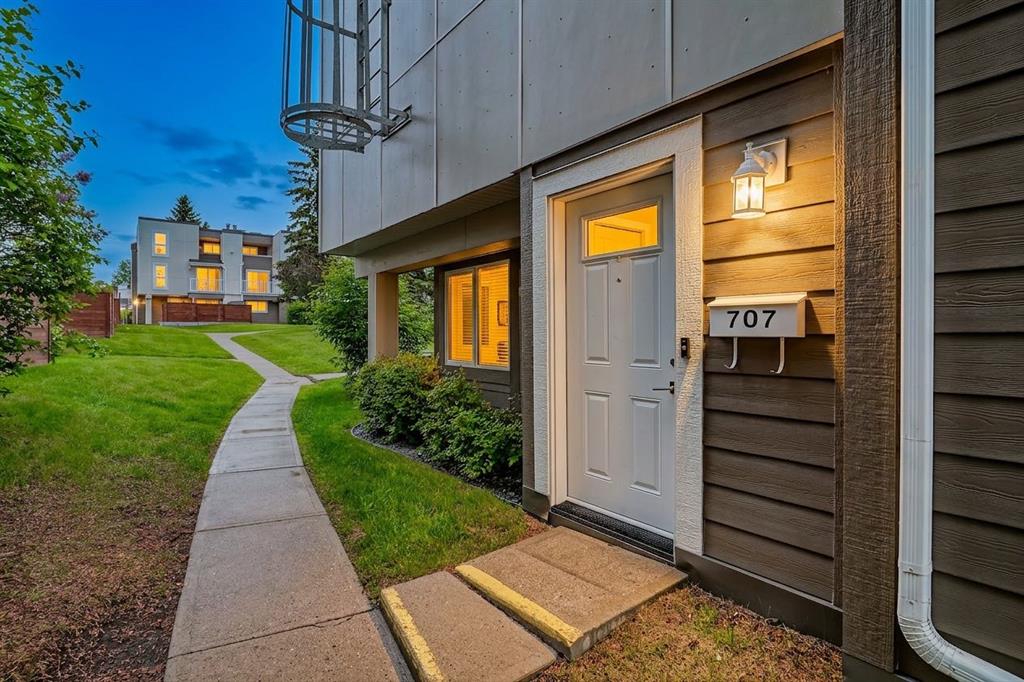 13104 Elbow Drive SW #702 photo 2