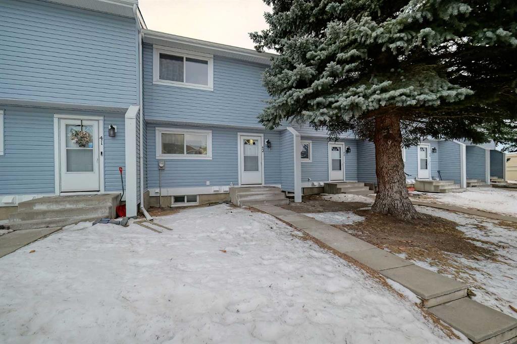 195 Manora Place NE #42 photo 2