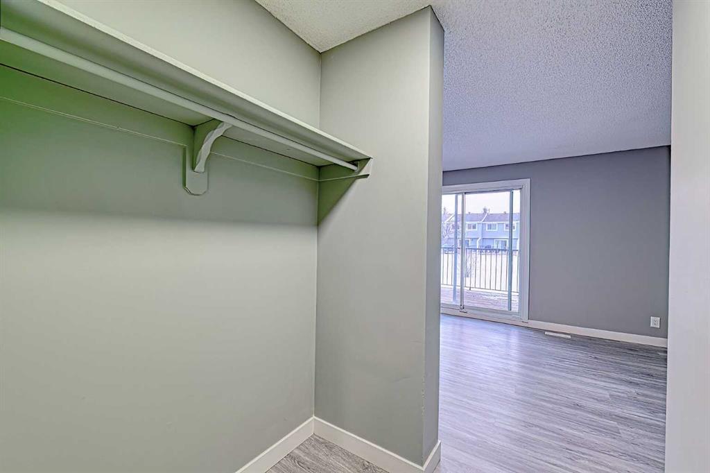 195 Manora Place NE #42 photo 5
