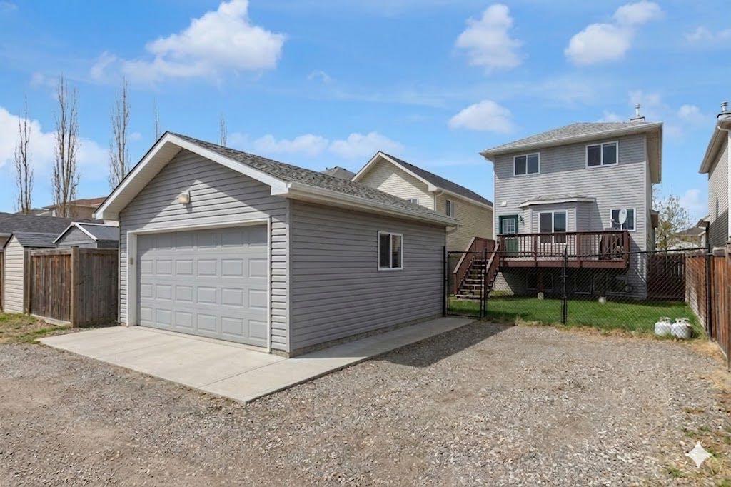 19 Bridleglen Road SW photo 2