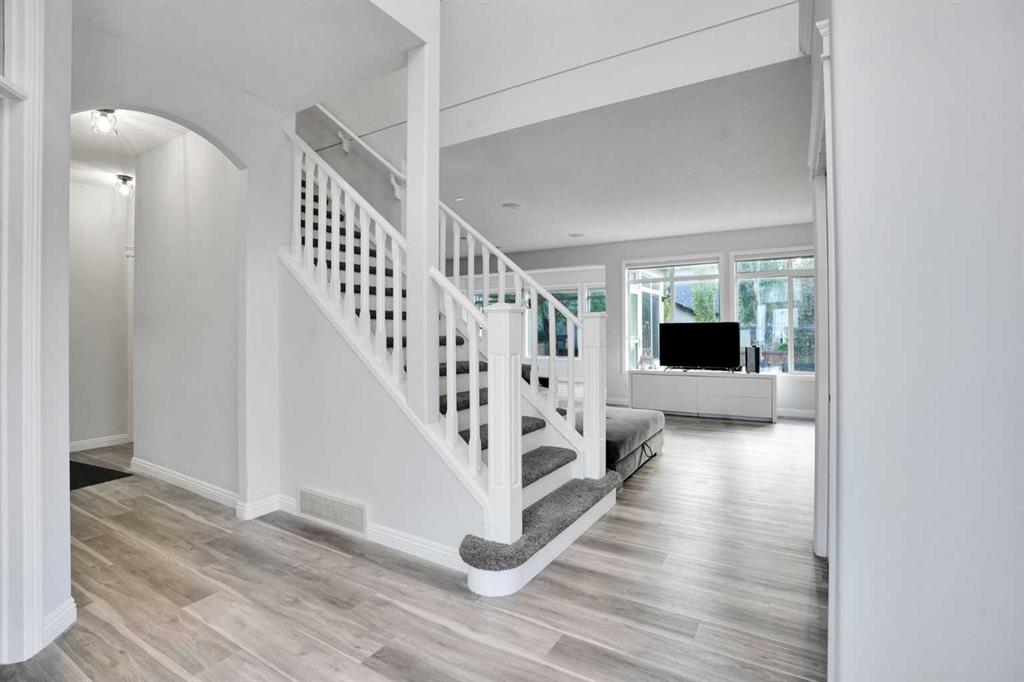 74 Cranleigh Green SE photo 4