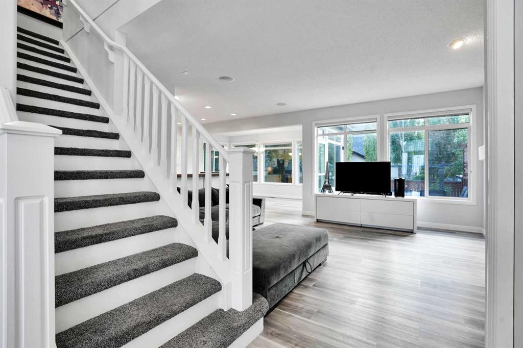 74 Cranleigh Green SE photo 5
