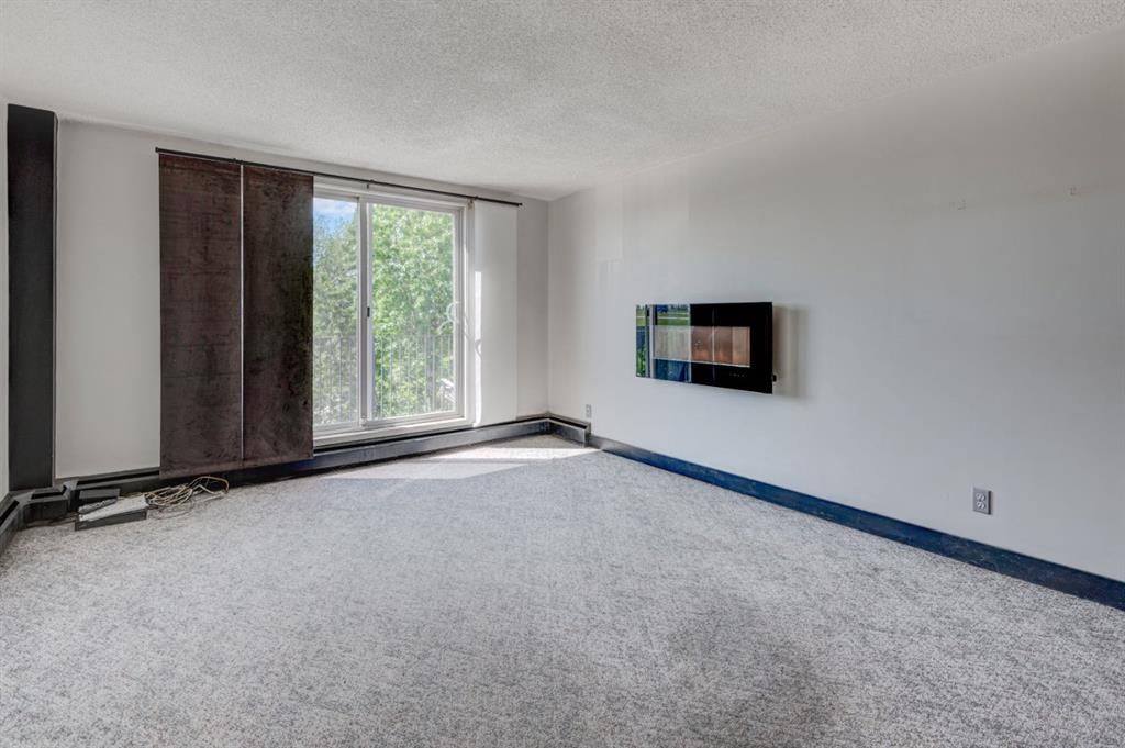 80 Galbraith Drive SW #21B photo 3