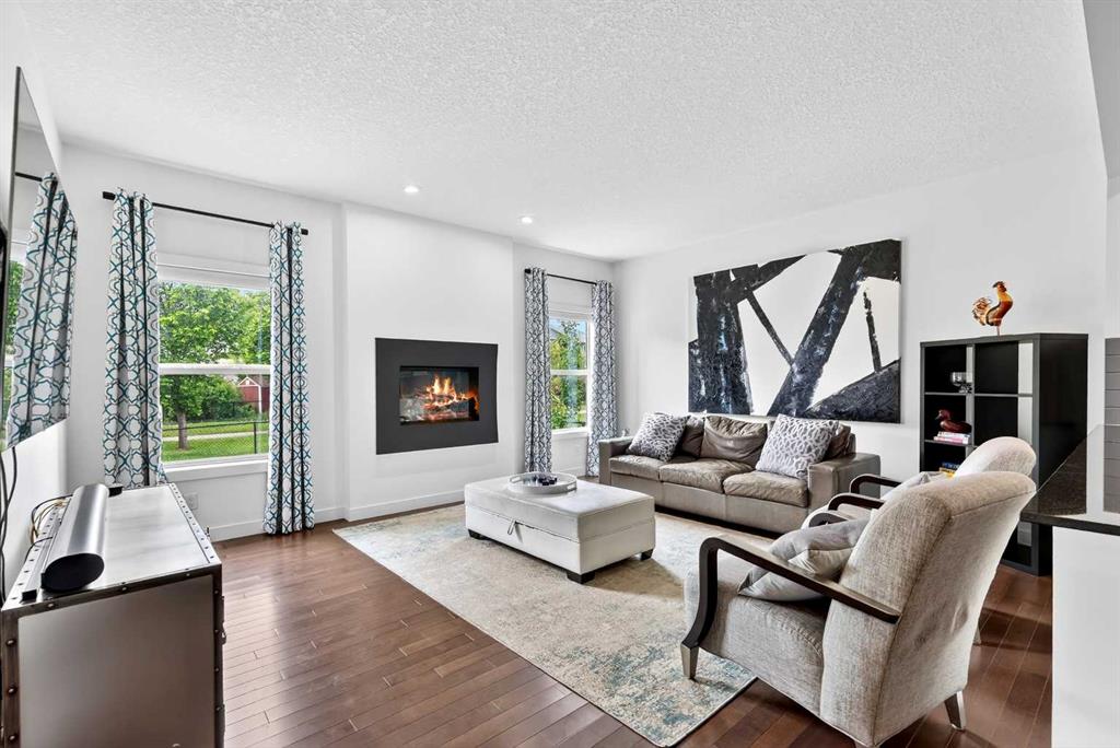 13 Cranarch Place SE photo 5