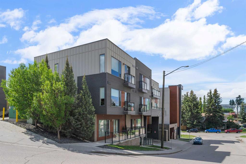 93 34 Avenue SW #316