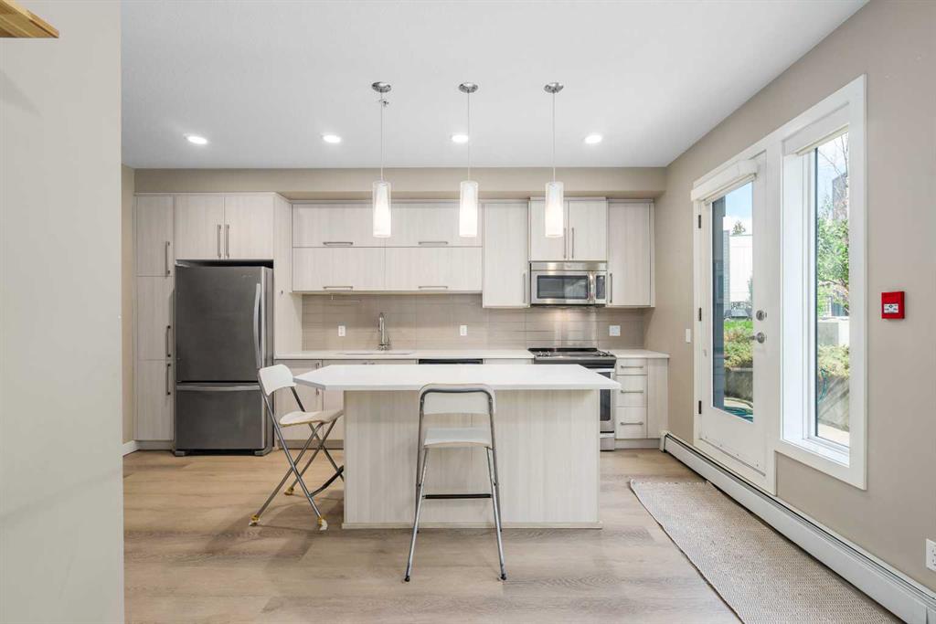 93 34 Avenue SW #316 photo 5