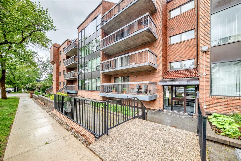 659 4 Avenue NE #208