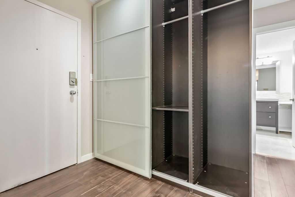 1512 16 Avenue SW #204 photo 4