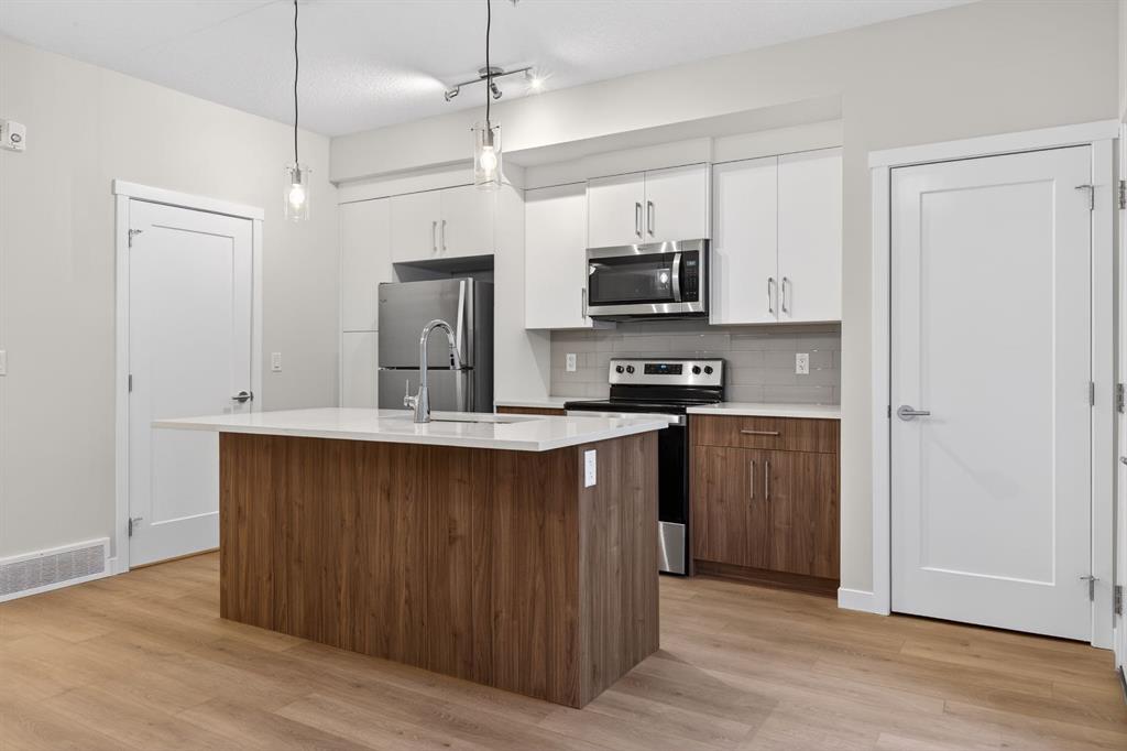 400 BELMONT Street SW #203 photo 5
