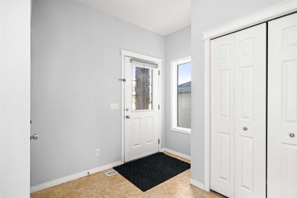 102 Kincora Glen Mews NW photo 3