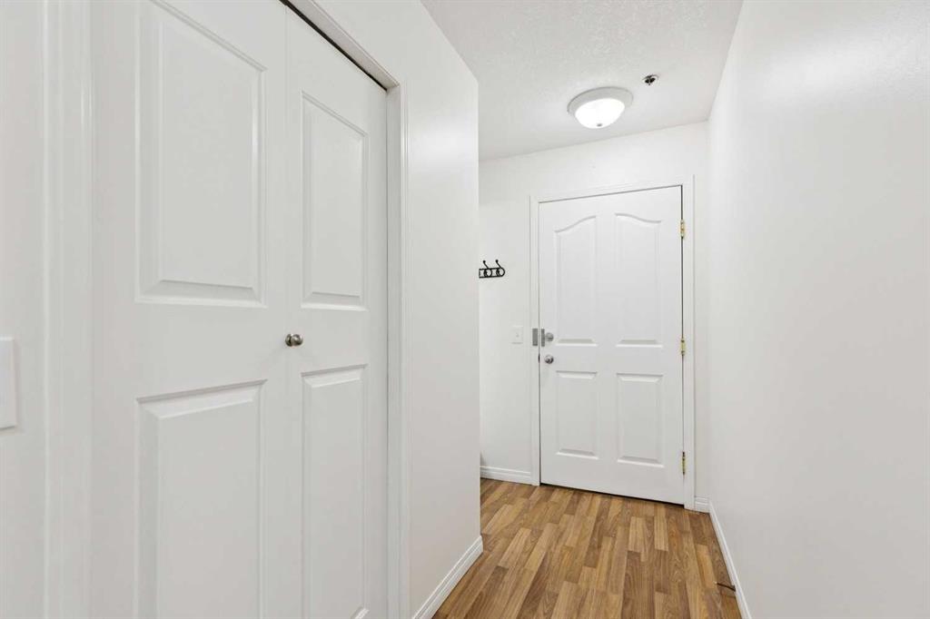 649 Marsh Road NE #101 photo 3