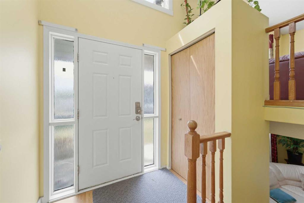 96 Falshire Close NE photo 3
