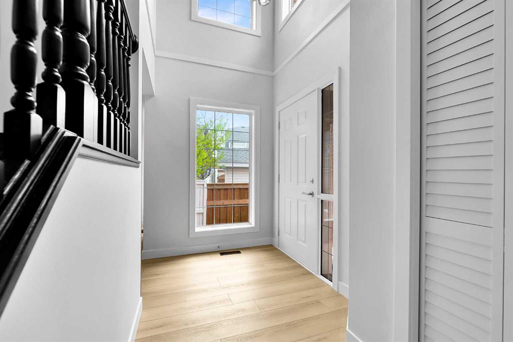 163 Citadel Park NW photo 4