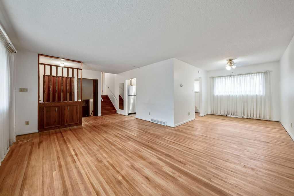 7315 5 Street SW photo 4