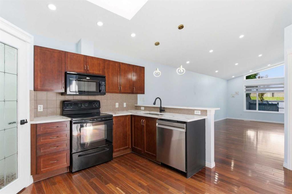 203 Auburn Bay Heights SE photo 2