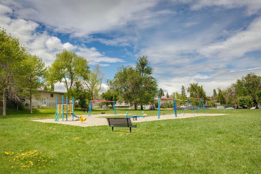 11240 6 Street SW #18 photo 2