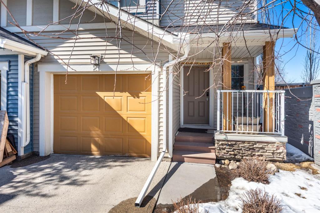 27 Sage Hill Common NW photo 2