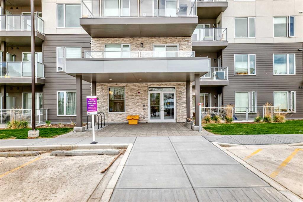 200 Shawnee Square SW #403 photo 4