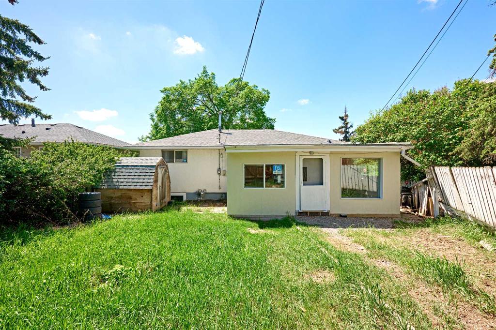 28 CORNELL Place NW photo 3