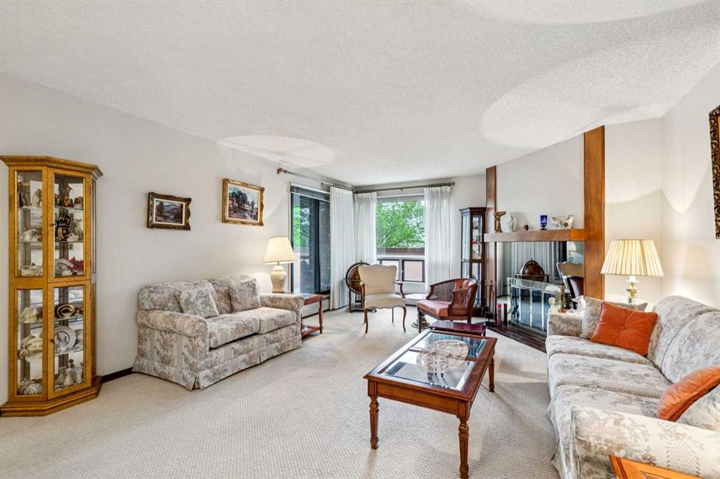 9500 Oakfield Drive SW #306 photo 4