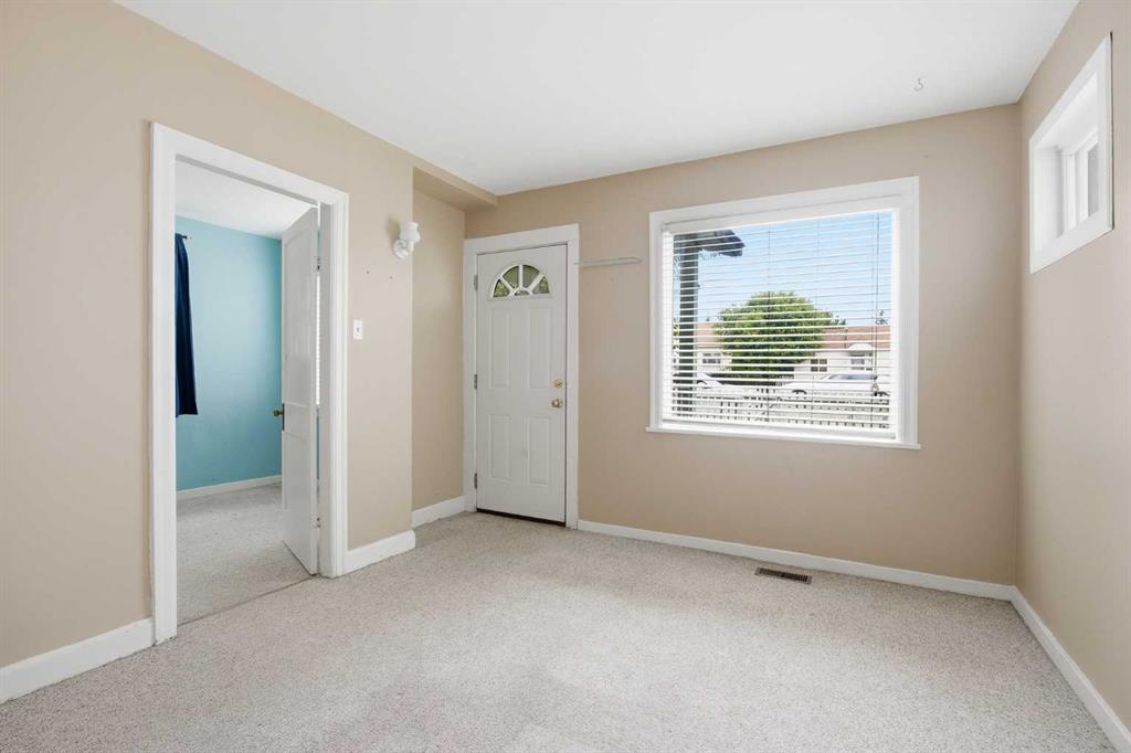 919 20 Avenue NW photo 5
