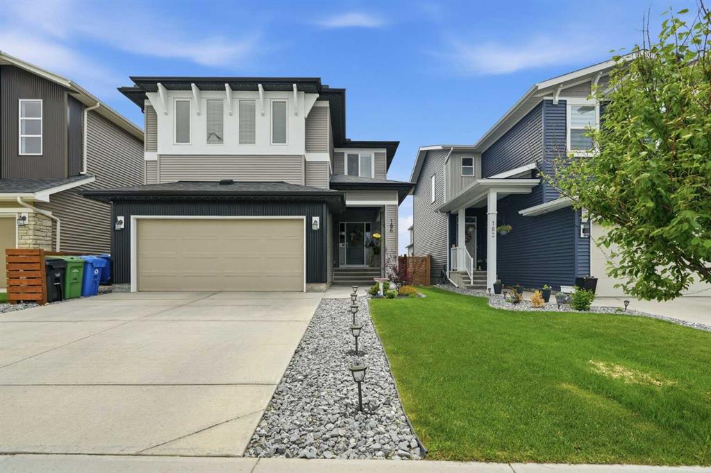 186 Howse Rise NE photo 3