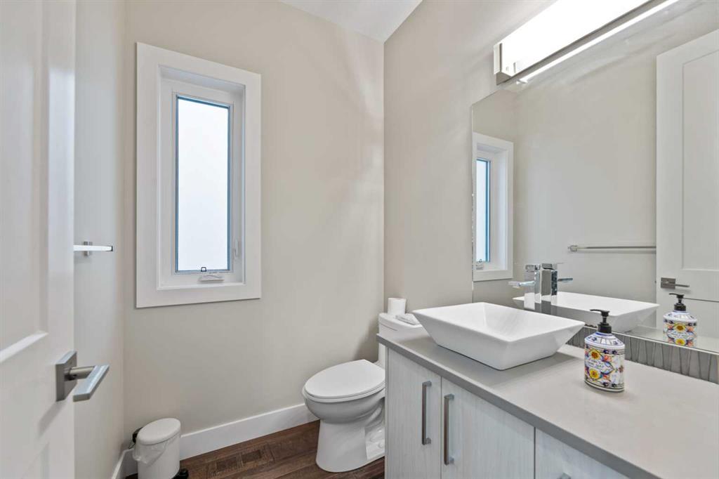 2807 36 Street SW photo 4