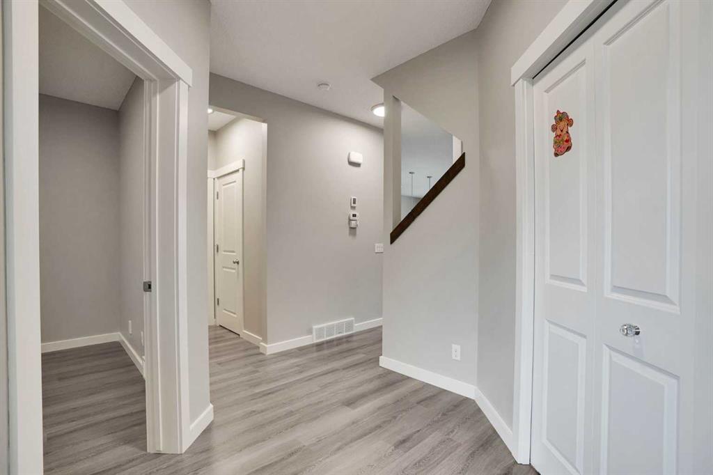 22 Sherwood Road NW photo 5
