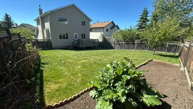 194 Arbour Stone Rise NW photo 3