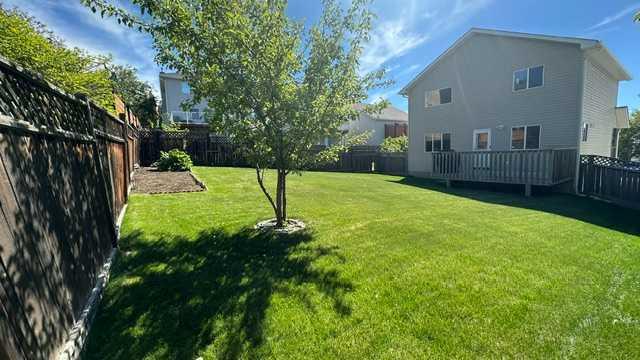 194 Arbour Stone Rise NW photo 4