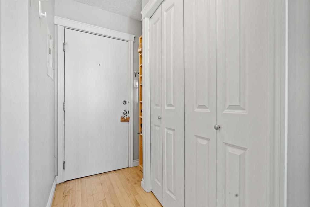 1411 7 Street SW #803 photo 3