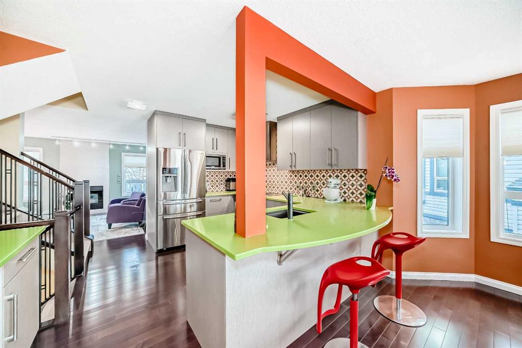 402 Citadel Heights NW photo 5
