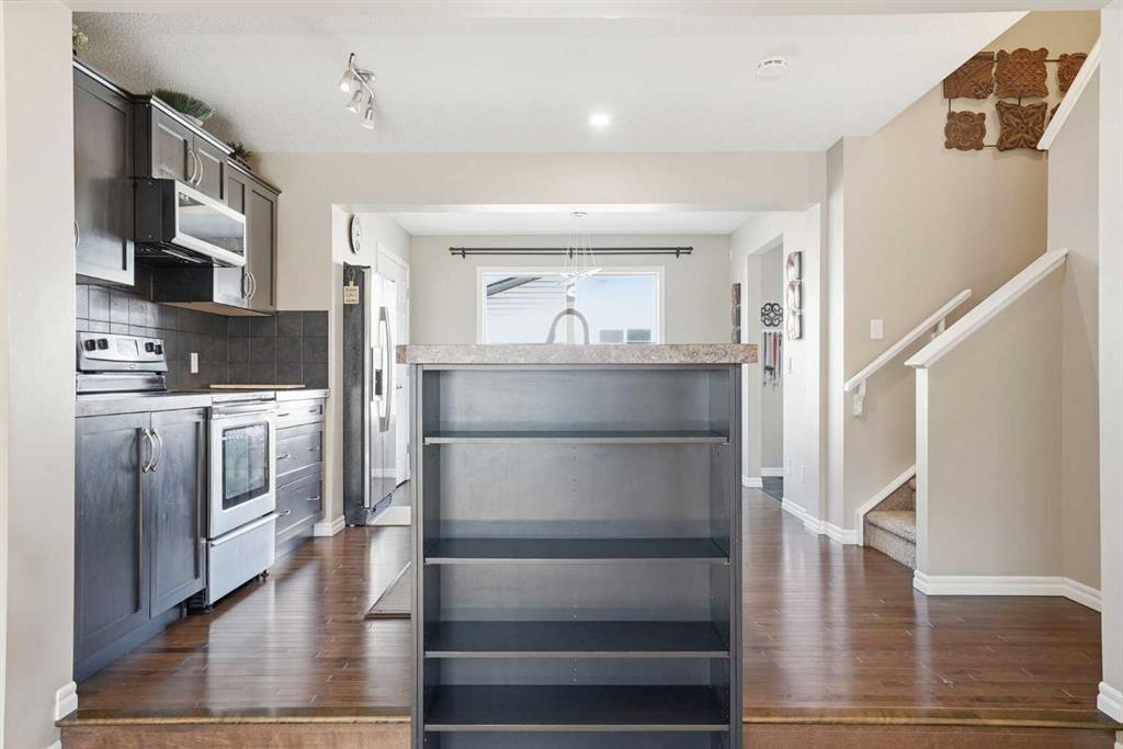267 Skyview Springs Gardens NE photo 4
