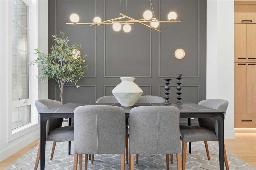 224 18A Street NW photo 3