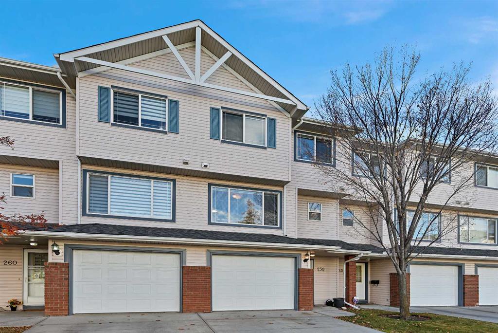 258 Rocky Ridge Court NW photo 2