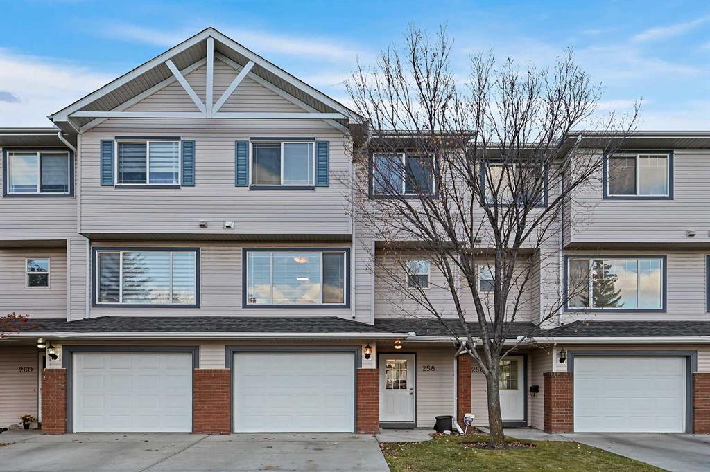 258 Rocky Ridge Court NW photo 3
