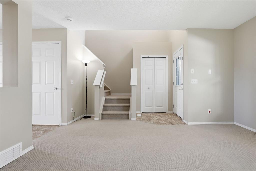 260 Covemeadow Road NE photo 4