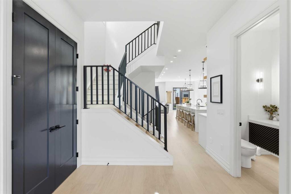 625 16 Street NW photo 3
