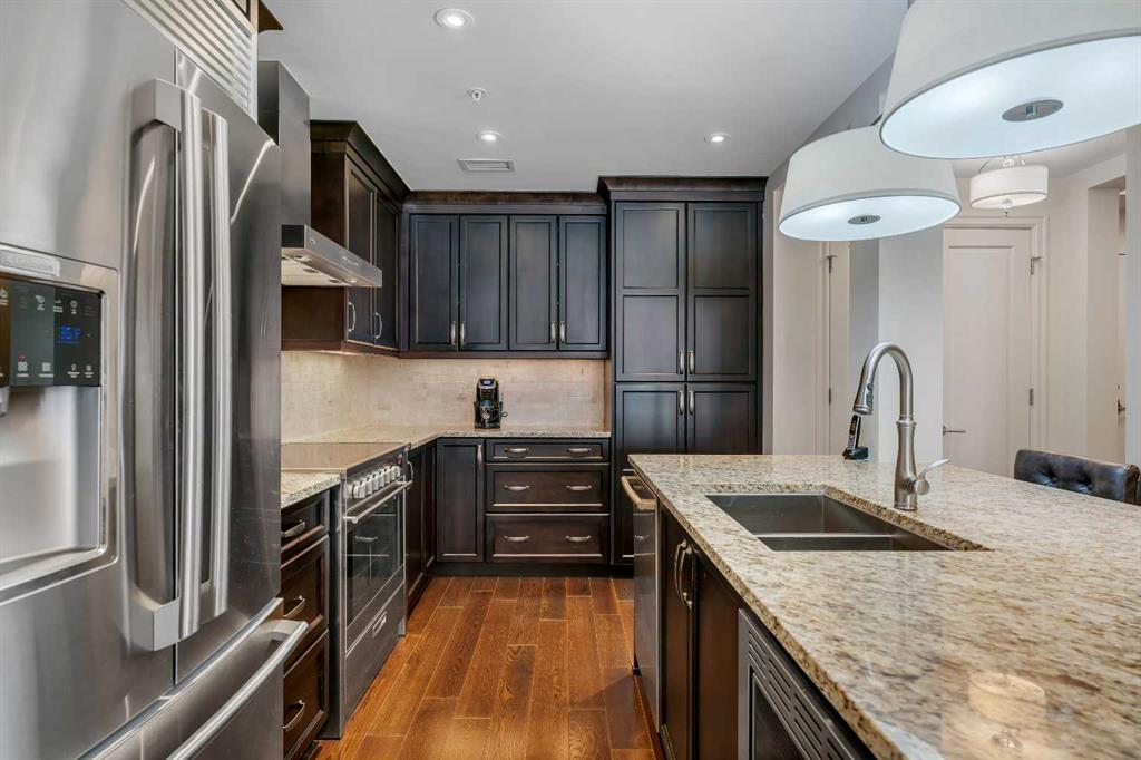 221 Quarry Way SE #104 photo 5