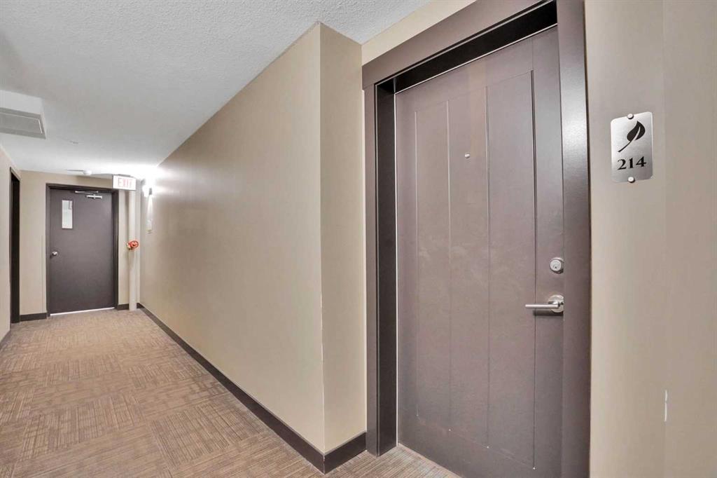 15 Aspenmont Heights SW #214 photo 5