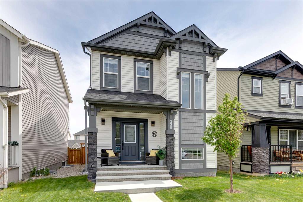 228 Hillcrest Road SW