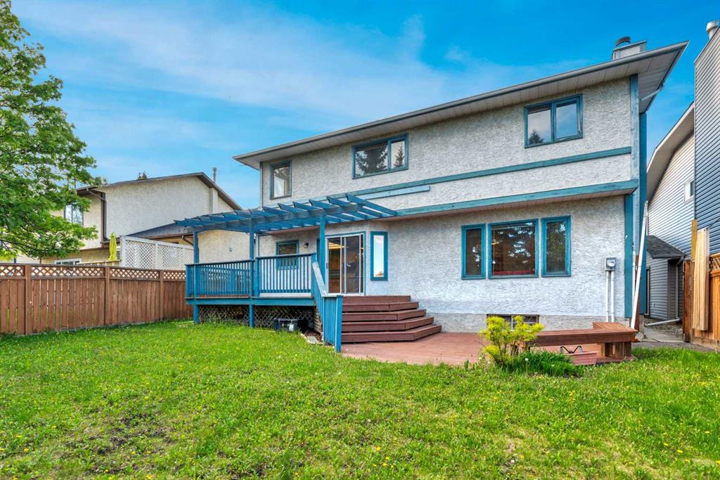 350 Edgepark Way NW photo 4