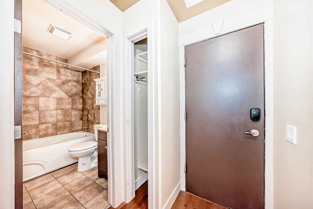 2417 17 Street SW #205 photo 2