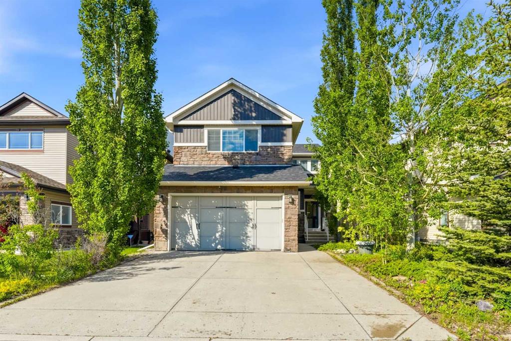 172 Sherwood Mews NW photo 2