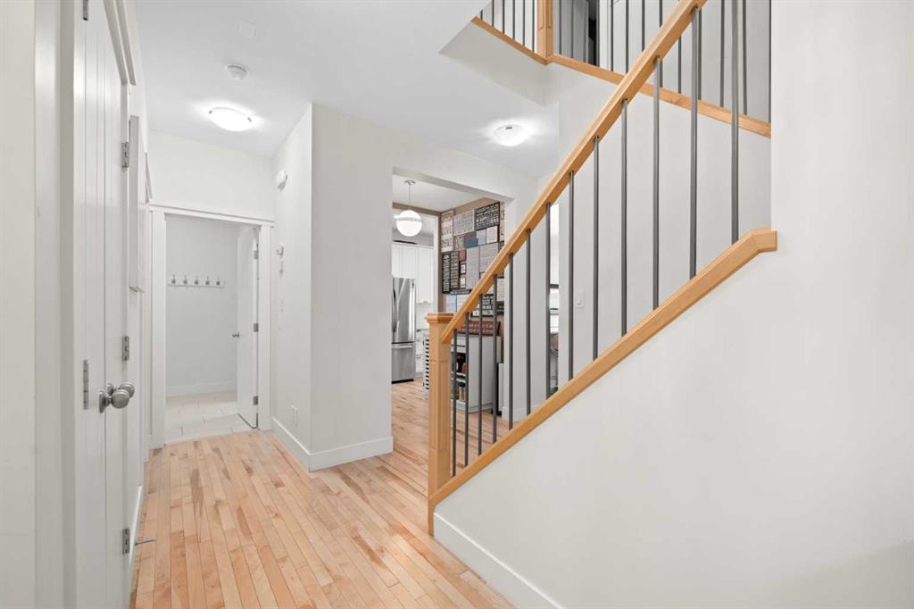 115 Mahogany Way SE photo 3