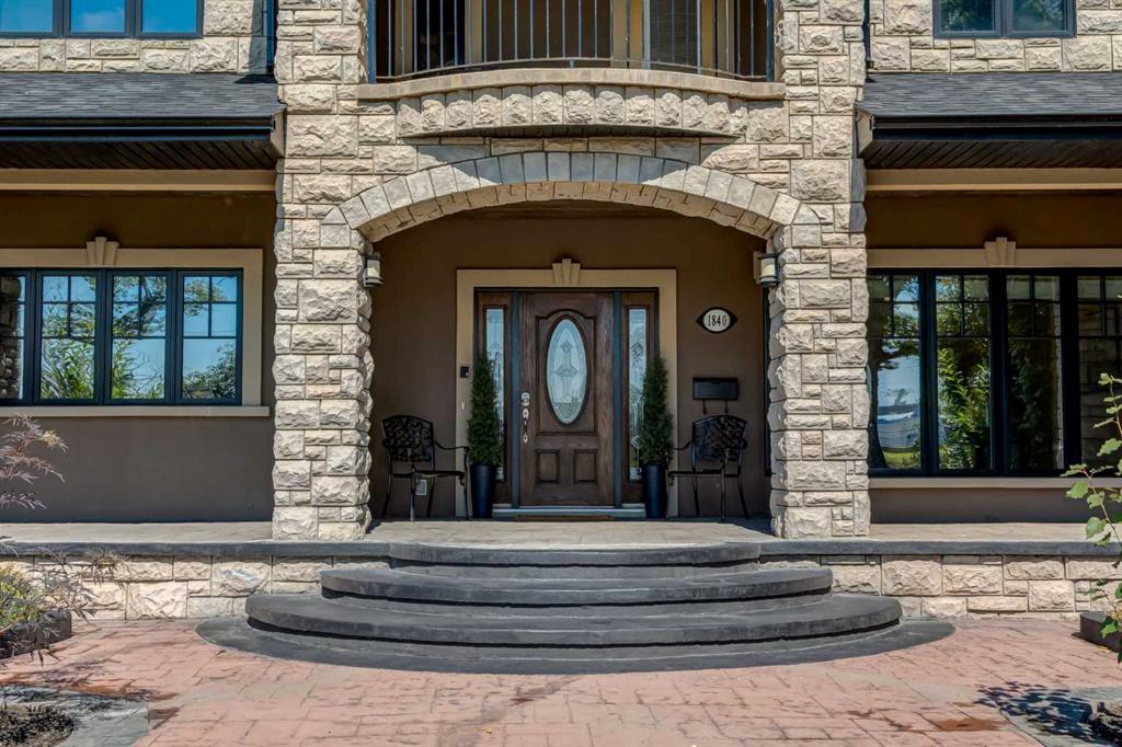 1840 Westmount Boulevard NW photo 2