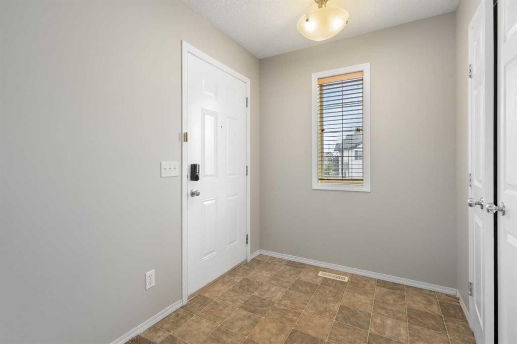 5 Taralake Terrace NE photo 4