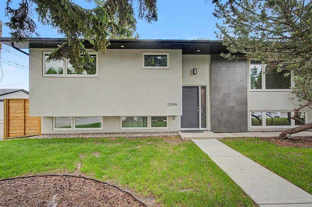 12108 Lake Waterton Way SE photo 2